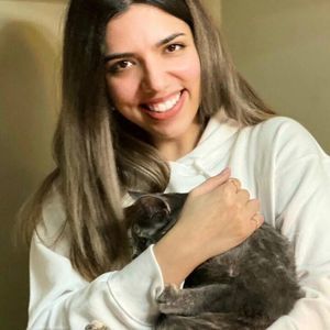 Meet your Posher, Pardis